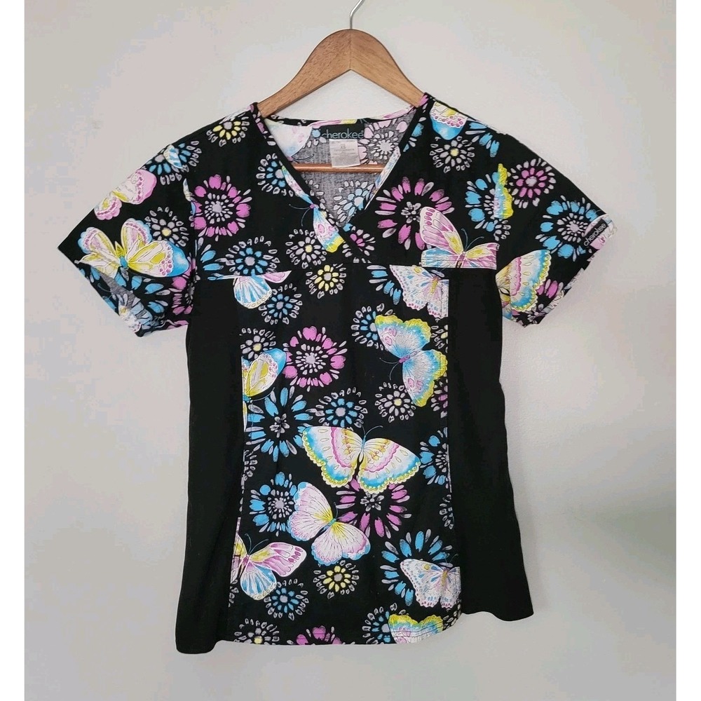 Cherokee Scrub Top Size XSmall Fitted No Pockets Black‎ W/ Flowers & Butterflies